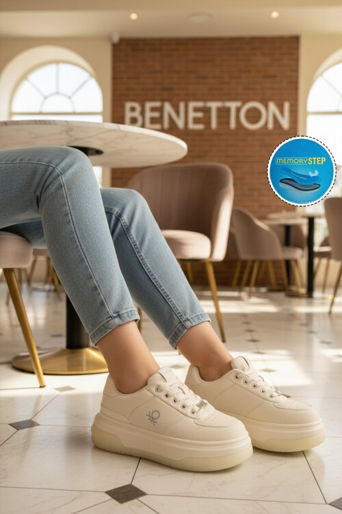 Beyaz Bağcıklı Kalın Tabanlı Kadın Yürüyüş Ayakkabı Sneaker BNI-12046