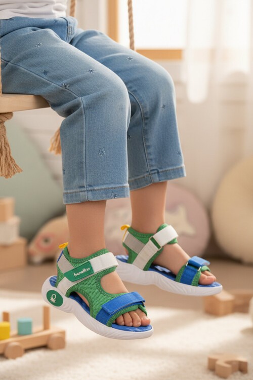 Yeşil Cırtlı Rahat Yumuşak Tabanlı Erkek Çocuk Spor Sandalet BN-1406