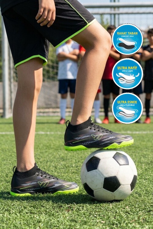 Siyah Çoraplı Bağcıklı Unisex Futbol Ayakkabısı Halı Saha Strike G