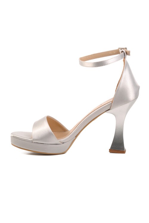 Ayakmod Gümüş Saten Kadın Topuklu Sandalet