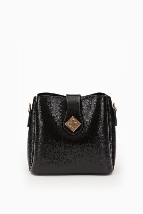Levidor Siyah Kırışık Rugan Kadın Omuz Çantası 930167