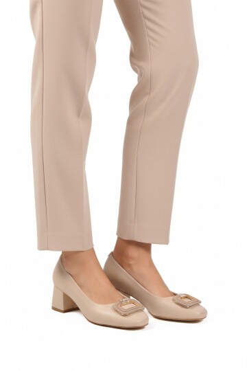 Bej Cilt Hafif Kadın Topuklu Ayakkabı 695040 Z