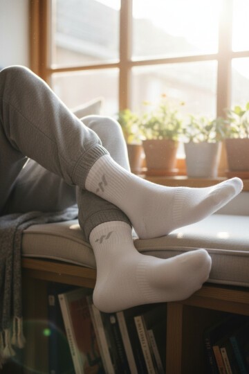 Beyaz Pamuklu Erkek Uzun Çorap TNS-2181