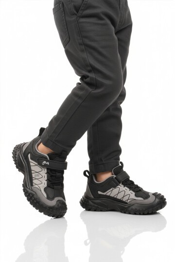 Gri-Siyah Hafif Çocuk Spor Ayakkabı 22676 F
