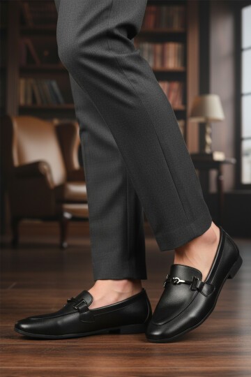 Siyah Cilt Hafif Kadın Günlük Ayakkabı 572433 Z