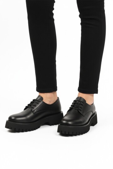 Siyah Cilt Kadın Günlük Ayakkabı 572451 Z