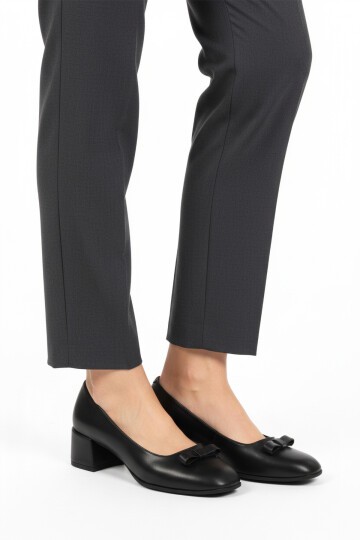 Siyah Cilt Kadın Topuklu Ayakkabı 519081 Z