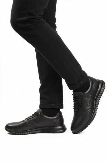 Siyah Hakiki Deri Bağcıklı Erkek Günlük Ayakkabı 315 M