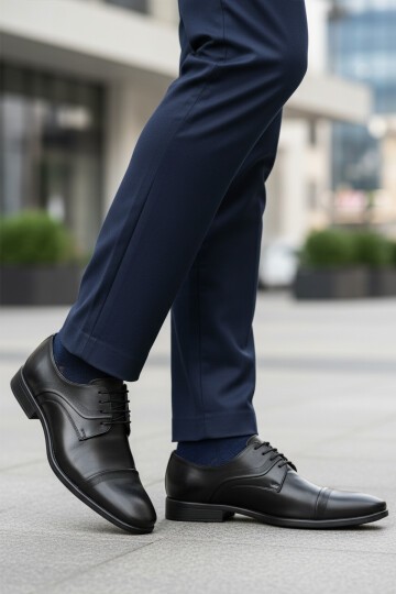 Siyah Hakiki Deri Kaymaz Taban Erkek Günlük Ayakkabı 975 M