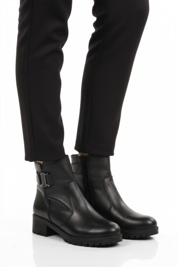 Siyah Hakiki Deri Hafif Kaymaz Taban Kadın Bot Premium 16463-1 Z