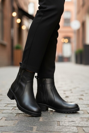 Siyah Hakiki Deri Kaymaz Taban Kadın Bot Premium 4663-1 Z