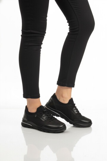 Siyah Nubuk Hakiki Deri Lastik Bağcıklı Kadın Günlük Ayakkabı PLV061 Z