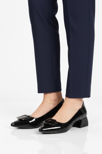 Siyah Rugan Hafif Kadın Topuklu Ayakkabı 451133 Z