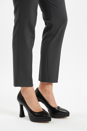 Siyah Kadın Topuklu Ayakkabı 448206 Z