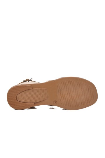 Bej Hafif ComfortSole Taban Kadın Sandalet 335337 Z