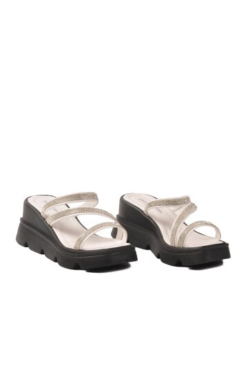 Beyaz Kadın Topuklu Terlik PC-7530 Z