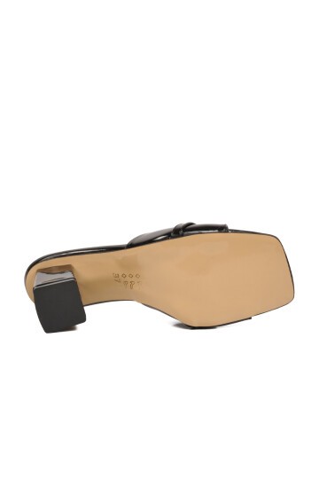 Siyah Rugan Kadın Terlik PC-55760 Z