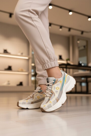 Sarı Fileli Rahat Kadın Spor Ayakkabı 26Y353 G