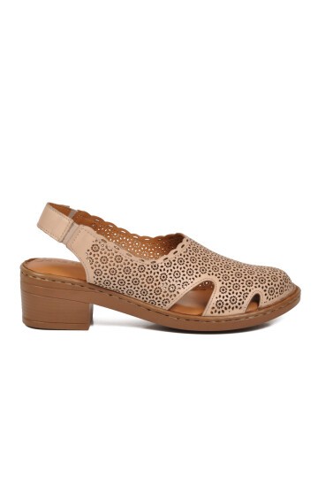 Bej Lazer Kesim Çiçek Desenli Kalın Topuk Kadın Slingback Sandalet 45224
