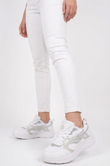 Beyaz-Gri Fileli Hava Alabilen Bağcıklı Rahat Tabanlı Unisex Yürüyüş ve Spor Ayakkabı Sneaker 26106 G