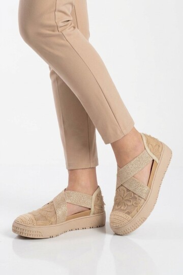Krem Hasır Detaylı Anatomik Tabanlı Yan Lastikli Casual Ayakkabı B227