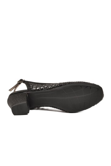 Kadın Siyah Örgü Detaylı Slingback Topuklu Ayakkabı 18386016-01