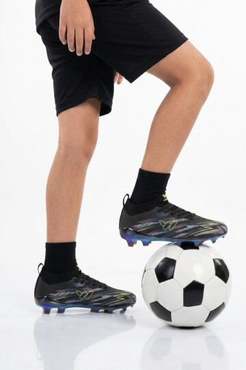 Siyah Çoraplı Bağcıklı Unisex Futbol Ayakkabısı Krampon Strike G