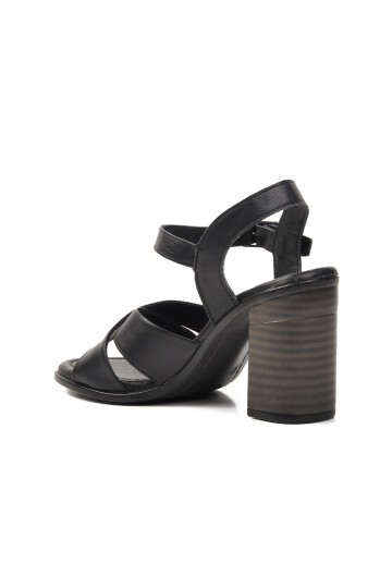 Ayakmod Siyah Kadın Topuklu Sandalet